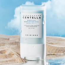 Cargar imagen en el visor de la galería, SKIN1004 Madagascar Centella Hyalu-Cica Silky-Fit Sun Stick